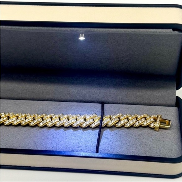 18K Gold Plated, 3.4CTW Moissanite Square Miami Cuban Bracelet 18K Gold Plated, 3.4CTW Moissanite Square Miami Cuban Bracelet main image 4